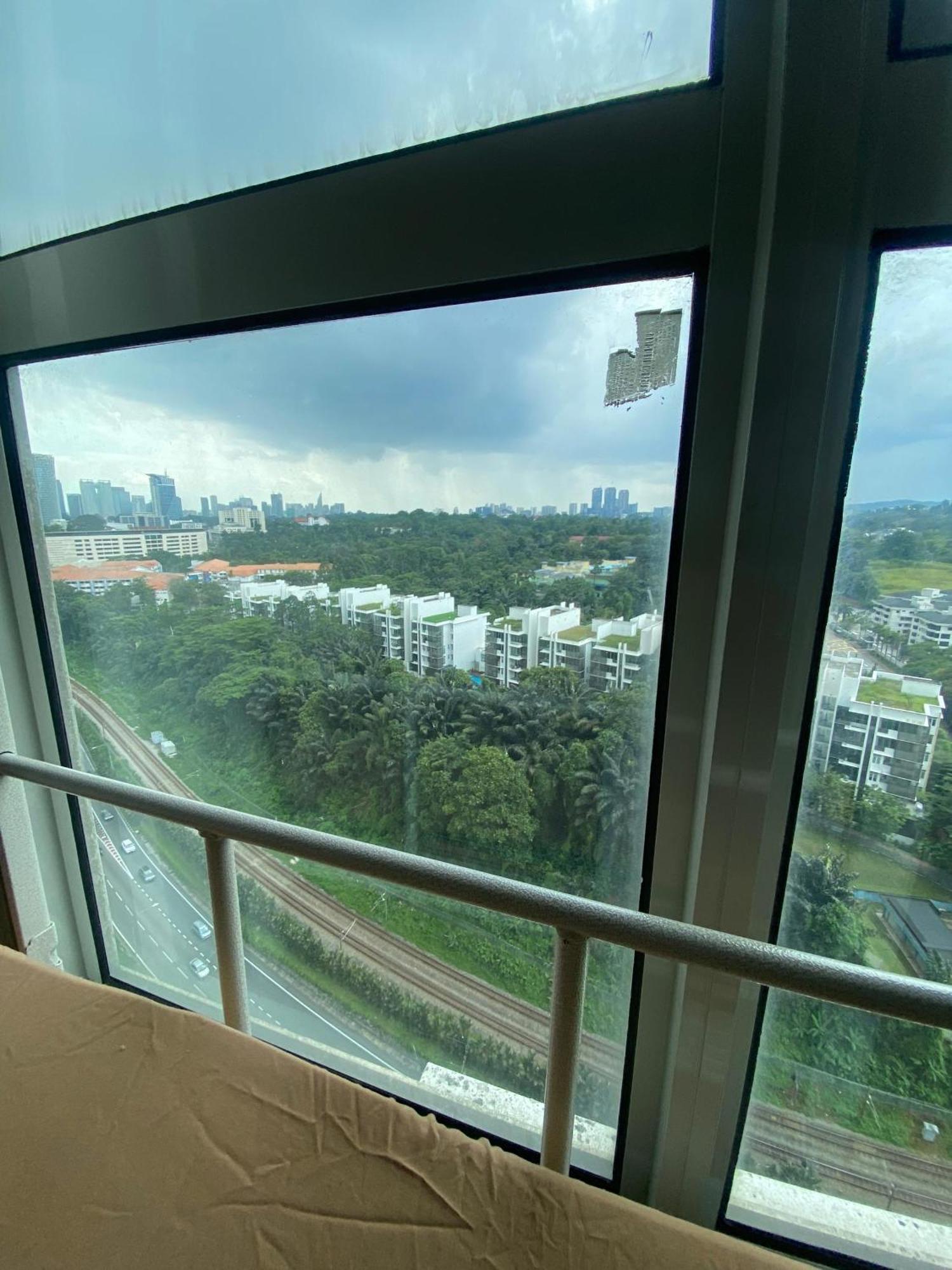 Regalia Bestfriend Hostel Kuala Lumpur Exterior photo